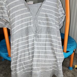 Oh Baby by Motherhood Light Gray Striped Short Sleeve Top
